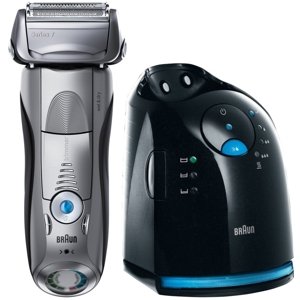 BRAUN SERIES 7-799-7 CLEAN AND CHARGE WET AND DRY vystavený kus
